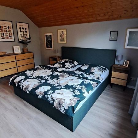 Ferienhaeuser Rhoen - Haus Natalie & Haus Helene Hausen  Ngoại thất bức ảnh